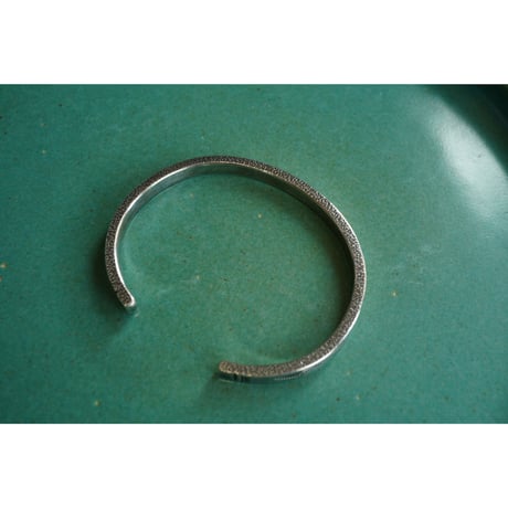 DIAMOND STAMP BANGLE