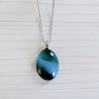 ガラスのペンダント 230
