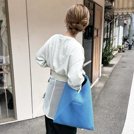 [9/28(月)～9/30(水)発送] カットアウトルーズTee