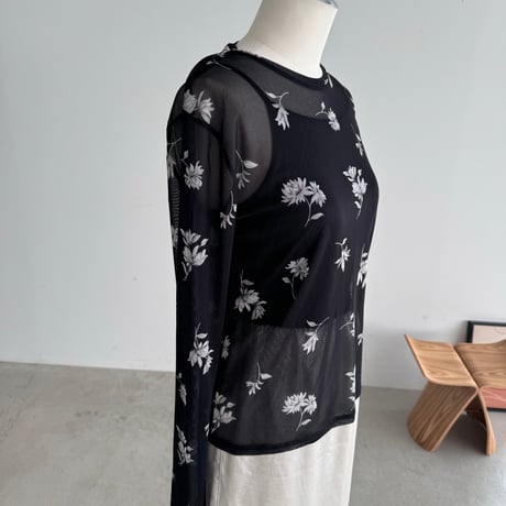 [9/28(月)～9/30(水)発送]花柄シアーTee
