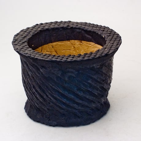 新品「多肉植物の欲しがる植木鉢」3号相当 特価12個セット 送料無料！ 楽天市場】多肉植物の寄せ植え・3号ポット※カラーPOT（色お任せ）の