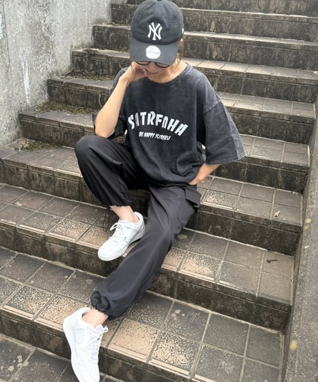 ウォッシュ加工ロゴTシャツ(ブラック)