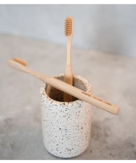 【mana.ORGANIC LIVING】竹歯ブラシ