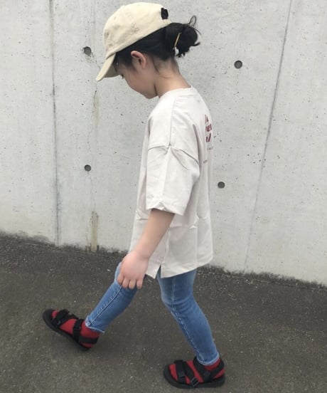 【kids】バックプリントロゴtシャツ・ライトベージュ(110〜150)