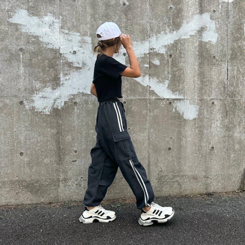 シンプルショート丈Tシャツ(ブラック) | COPINE