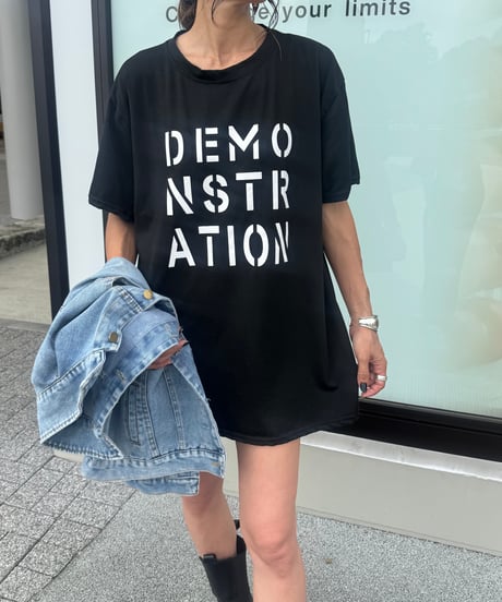 フロントロゴプリントTシャツ(ブラック)
