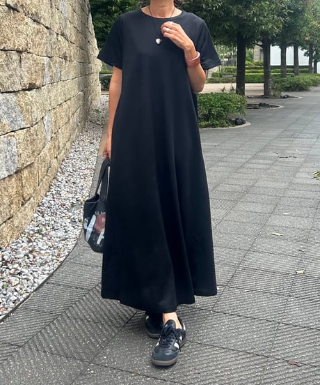 接触冷感フレアロングワンピース