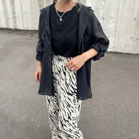 オーバーサイズ長袖シアーシャツ(ブラック)