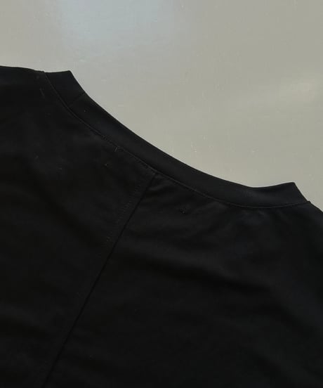 接触冷感サイドスリットゆるTシャツ(ブラック)