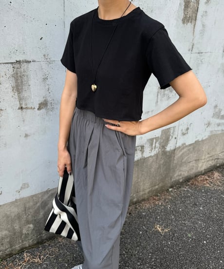 シンプルショート丈Tシャツ(ブラック)