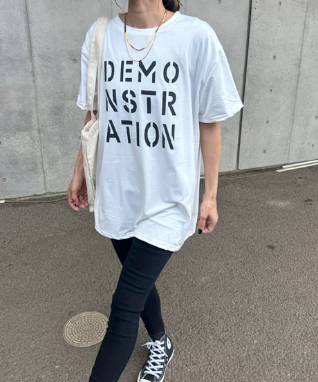 フロントロゴプリントTシャツ(ホワイト)