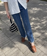 裾フリンジセンターシームソフトフレアデニム