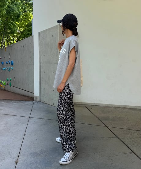 レオパード柄ワイドパンツ