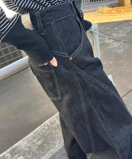 ステッチデザインカーブデニム(ブラック)