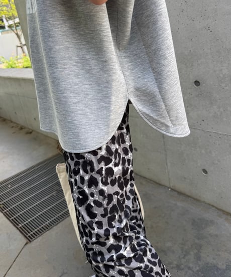 フロッキープリントフレンチスリーブTシャツ(グレー)