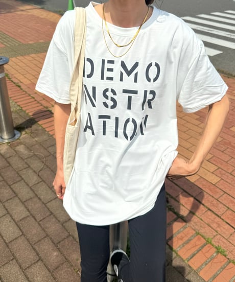 フロントロゴプリントTシャツ(ホワイト)