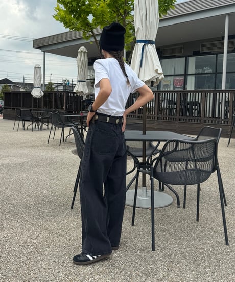 カーブデニムパンツ(ブラック)