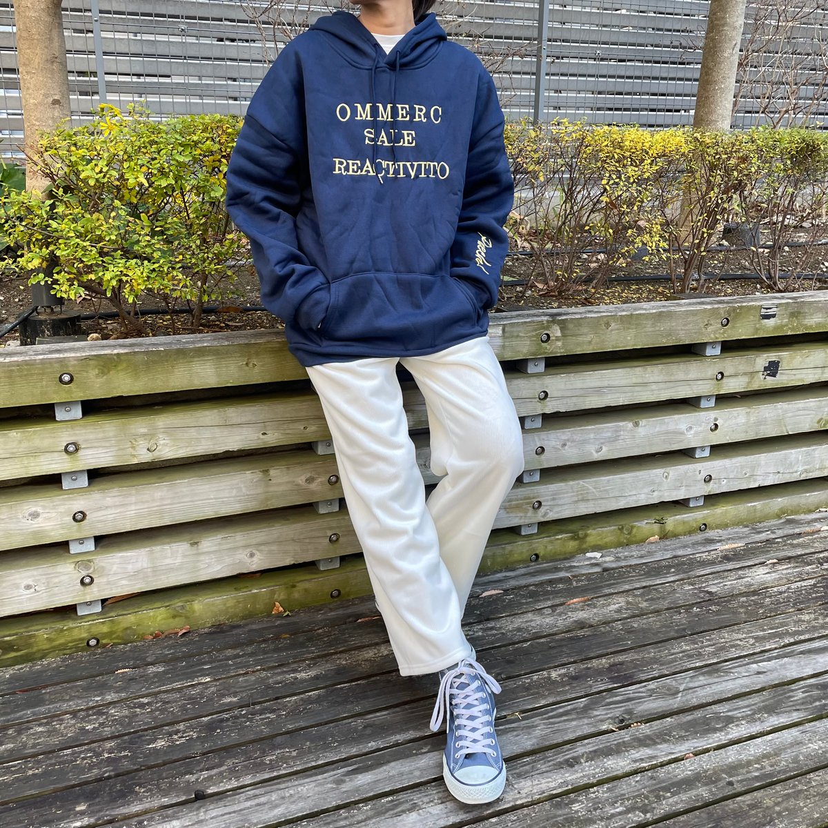 裏起毛刺繍ロゴパーカー(ネイビー) | COPINE 