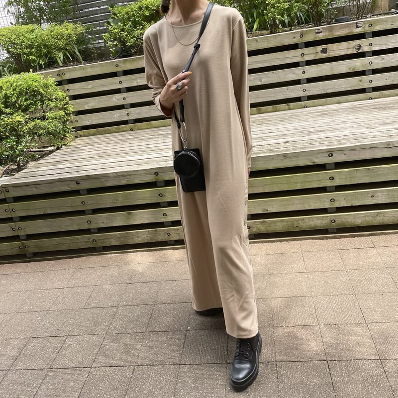 サイドボタンロングワンピース(ベージュ) | COPINE サイドボタンロングワンピース(ベージュ) | COPINE