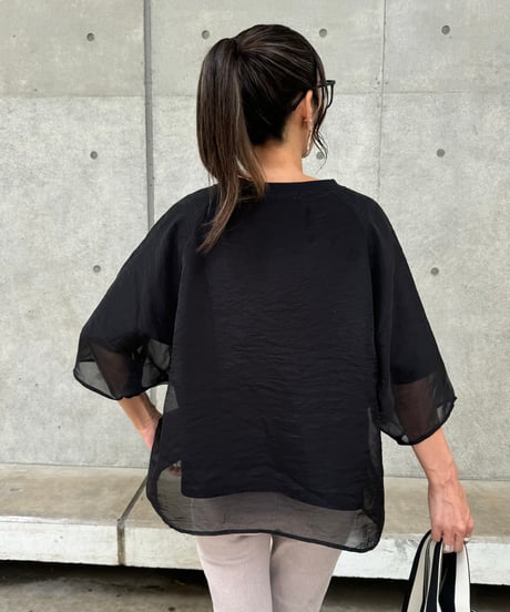 オーガンジーレイヤードロゴTシャツ(ブラック)
