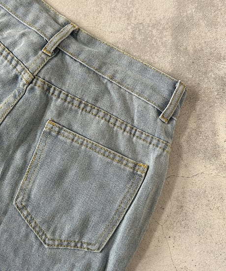 ハイウエストダメージデニムパンツ