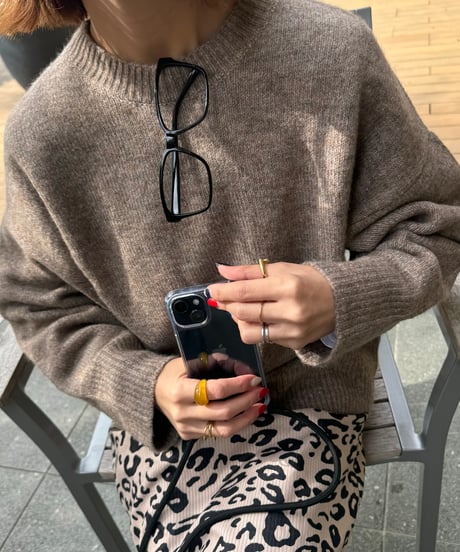 ベーシックシンプルニット