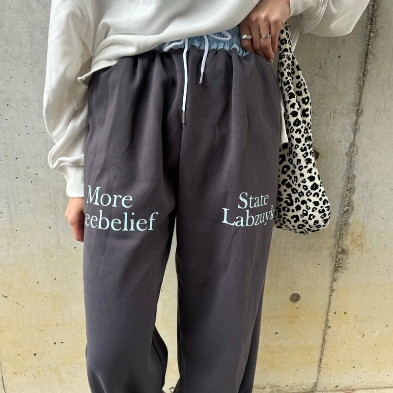 ロゴプリントスウェットパンツ(チャコールグレー) | COPINE ロゴプリントスウェットパンツ(チャコールグレー) | COPINE