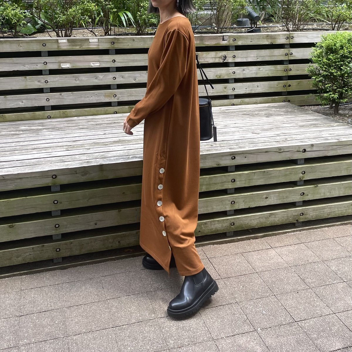サイドボタンロングワンピース(テラコッタ) | COPINE サイドボタンロングワンピース(テラコッタ) | COPINE