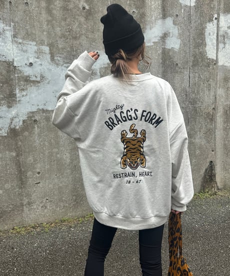 フロントバックTIGER刺繍スウェット(キナリ)