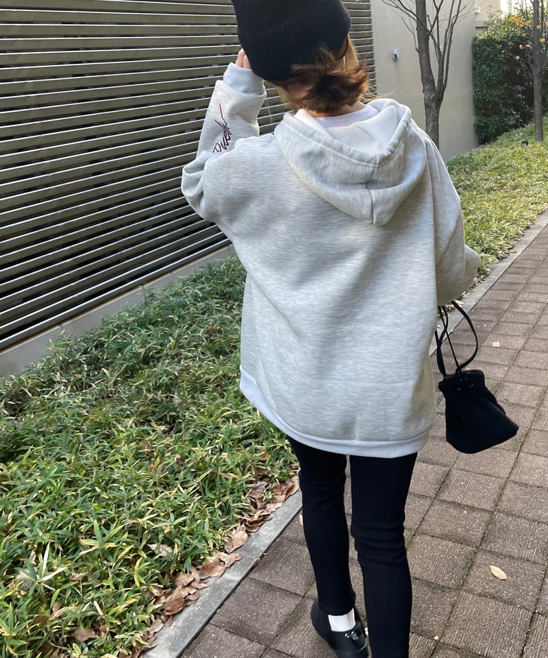 裏起毛刺繍ロゴパーカー(グレー) | COPINE