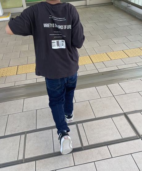 【kids】バック英字&フォトプリントtシャツ(110〜150)