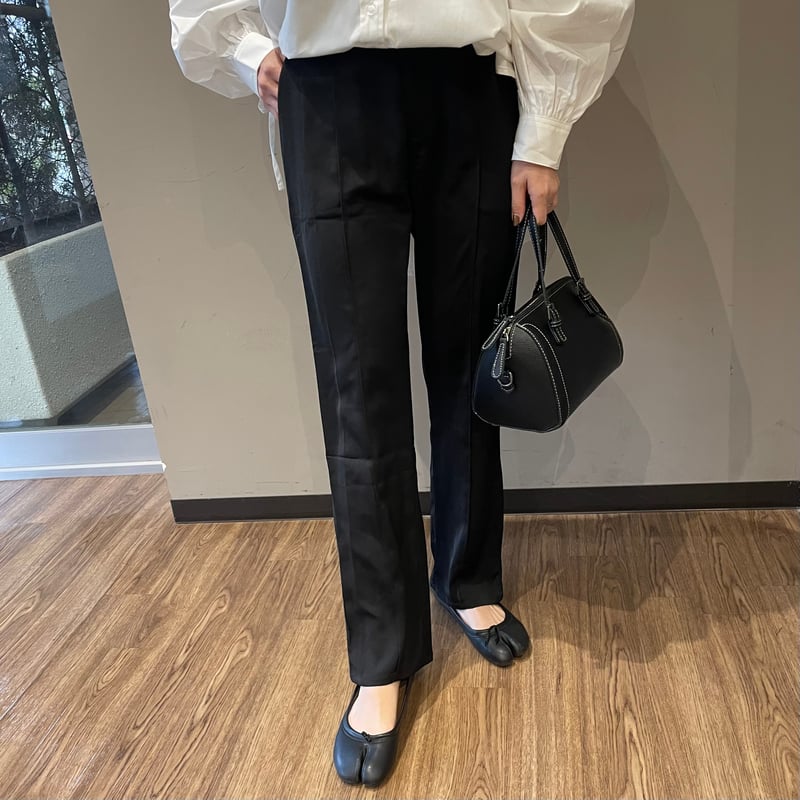 ウエストゴムピンタックサテンパンツ(ブラック） | COPINE