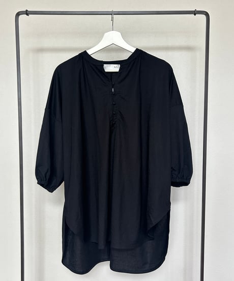 接触冷感ヘンリーネック7分袖プルオーバー(ブラック)