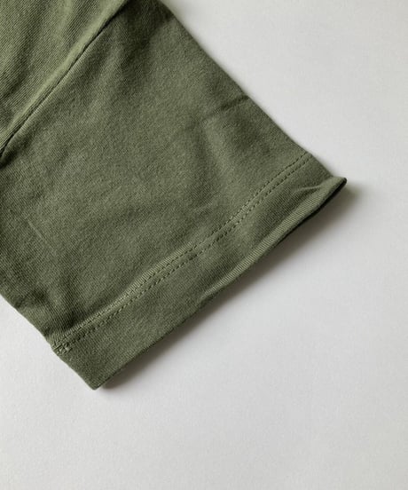【kids】バック英字ロゴプリントtシャツ(110〜150)