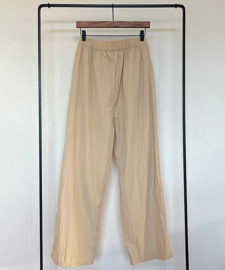 タック入りワイドシャカパン(ライトベージュ)