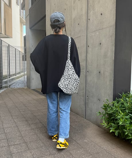 ハイウエストダメージデニムパンツ