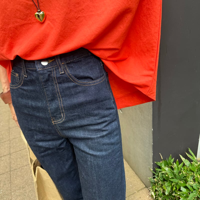 VALENTINO ロールアップ ストレートデニム 31 VALENTINO ロールアップ ストレートデニム 31 カボション デニム