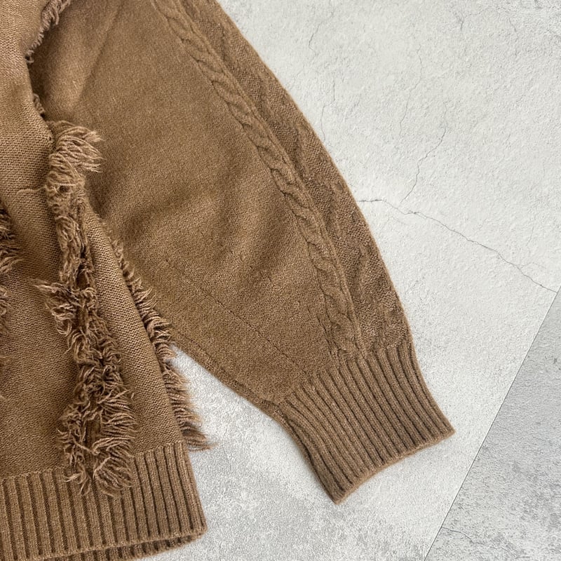 Vネックフリンジニットトップス（ブラウン） | COPINE