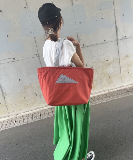 アウトドアにも！保冷キャンバストートバッグ(2color)
