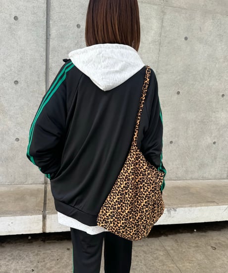 レオパード柄ショルダーバッグ(ブラウン)