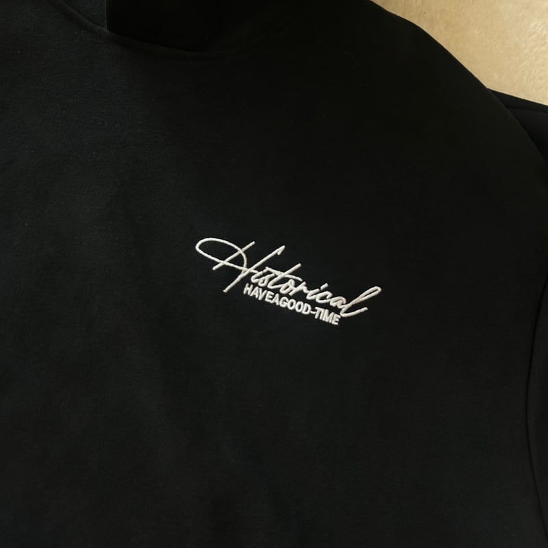 フードラベル付き刺繍ロゴパーカー(ブラック) | COPINE