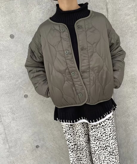 【OUTLET】ウェーブキルティングショートジャケット(カーキ2size)