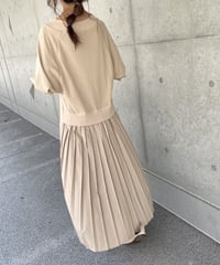 バックプリーツスウェットワンピース(ベージュ)
