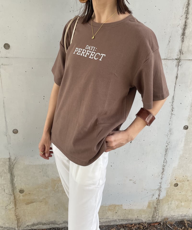 シンプルロゴtシャツ(ブラウン) | COPINE