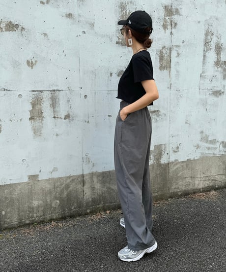 シンプルショート丈Tシャツ(ブラック)