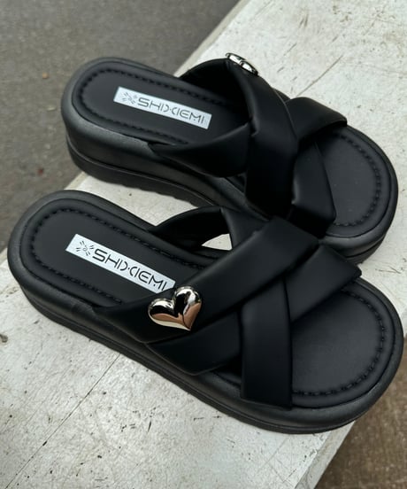 ハートモチーフ厚底サンダル(3size)