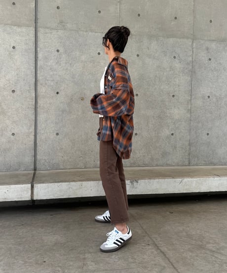 センタースリットデニムパンツ(ブラウン)