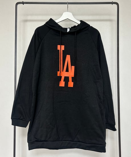 裏起毛ロゴプリントパーカーワンピース