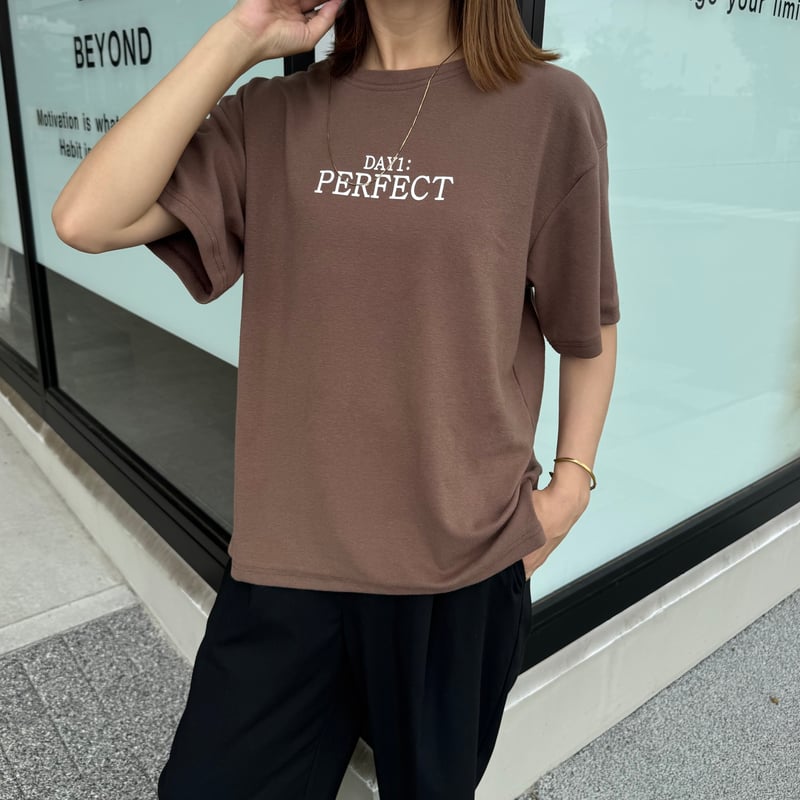 シンプルロゴtシャツ(ブラウン) | COPINE