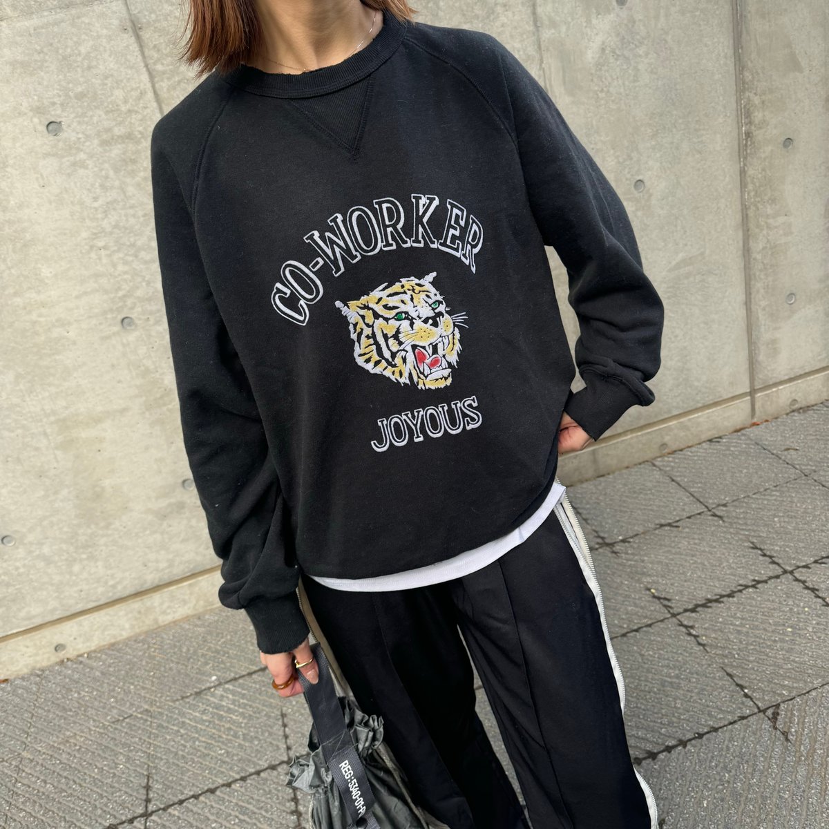 フロントバックTIGERフロッキースウェット | COPINE フロントバックTIGERフロッキースウェット | COPINE